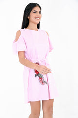 Kalte schultergestickte Krawattenknoten gestreiftes Kleid