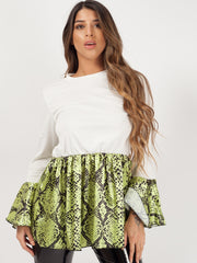 Top de dobladillo de volante con estampado de serpiente