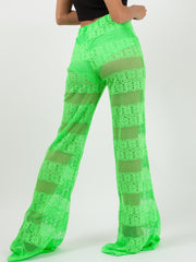 Pantalones acampanados de crochet