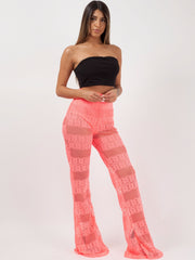 Pantalones acampanados de crochet