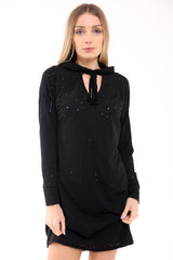 Condemo de cuello de gargantilla de gran tamaño angustiado