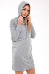 Condemo de cuello de gargantilla de gran tamaño angustiado