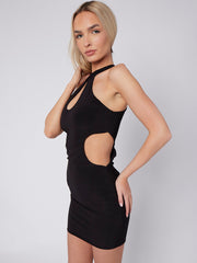 Hoher Halskleid weggeschnitten