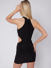 Hoher Halskleid weggeschnitten