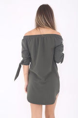 Bardot Crepe -Kleid mit Krawattenhülsen