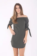 Bardot Crepe -Kleid mit Krawattenhülsen