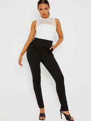 Gepolsterte Büstenhäkeln Jumpsuit