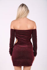 Schneiden Sie die Seiten Glitzer Velor Bardot Kleid aus