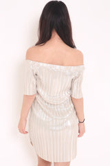 Vestido de Bardot de lámina metálica plisada