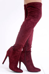 Faux suede wees teen over de laarzen van de kniehakken