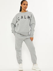 Ruhige gestickte Fleece-Co-ordte