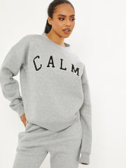 Ruhige gestickte Fleece-Co-ordte