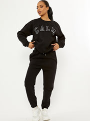 Ruhige gestickte Fleece-Co-ordte