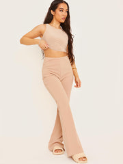 Hohe taillierte, scharfe Hose