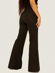 Pantalones acampanados