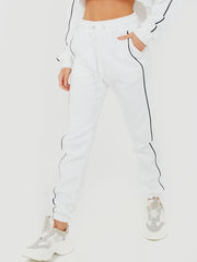 Piping-details bijgesneden hoodie & jogger-coöperatie