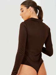 Hoher Hals -Reißverschlussbodysuit