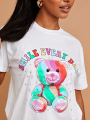 Lächeln Sie jeden Tag grafisch gedrucktes T-Shirt
