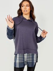 Verifique detallarse la sudadera con capucha de vellón