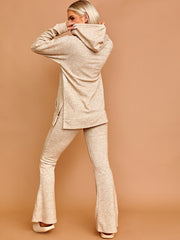 Rippen-Kapuze-Top & ausgestellter Hosen Co-ordte