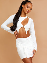 Slinky uitgesneden crop top & tie knoop rokcoöperatie