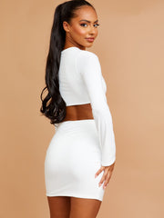 Slinky uitgesneden crop top & tie knoop rokcoöperatie