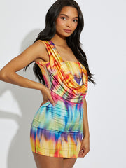 Vestido de cuello con capucha sin mangas estampado