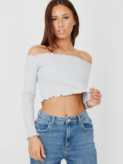 Rüschendetail gerippte Bardot Crop Top